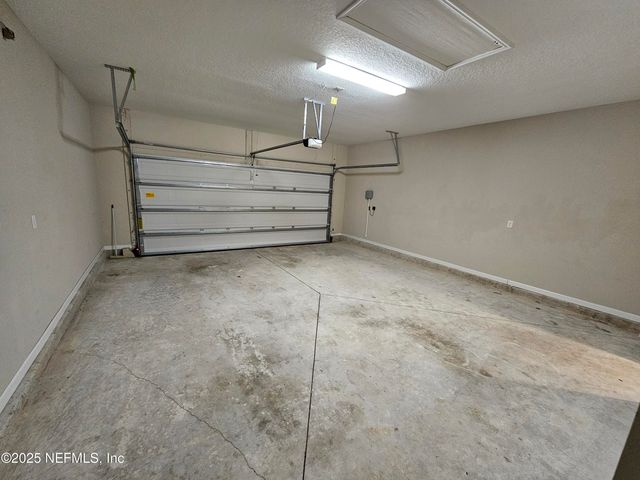 6864 CROSBY FALLS Drive, Jacksonville, FL 32222