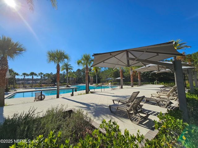 6864 CROSBY FALLS Drive, Jacksonville, FL 32222