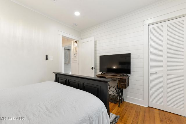 1258 Father Ryan Avenue, Biloxi, MS 39530