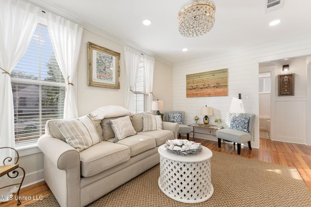 1258 Father Ryan Avenue, Biloxi, MS 39530