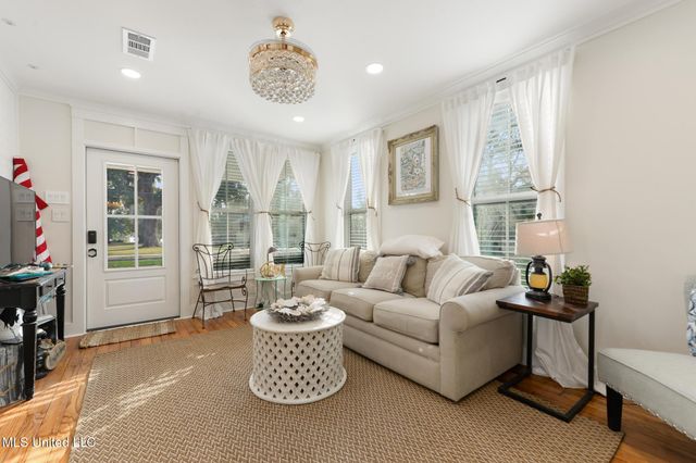 1258 Father Ryan Avenue, Biloxi, MS 39530