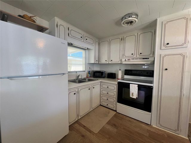 1500 COUNTY ROAD 1 39, Dunedin, FL 34698