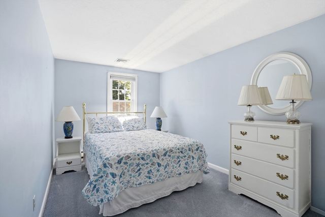 70 Elm St, Hingham, MA 02043