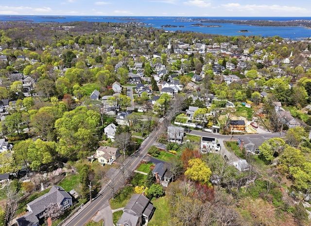 70 Elm St, Hingham, MA 02043