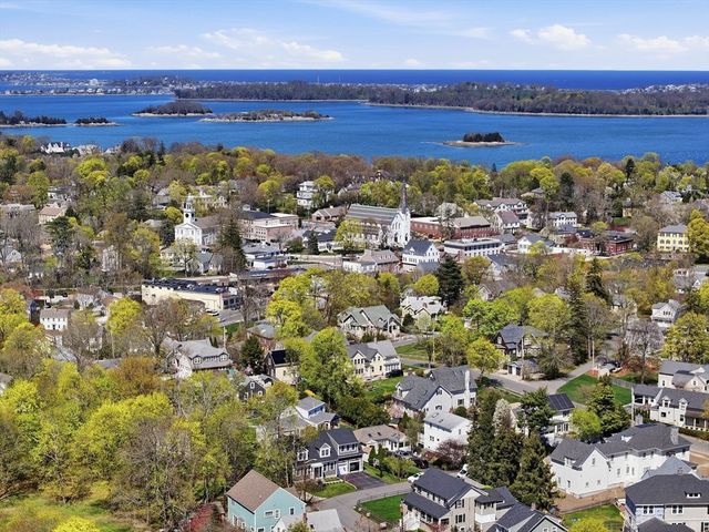 70 Elm St, Hingham, MA 02043