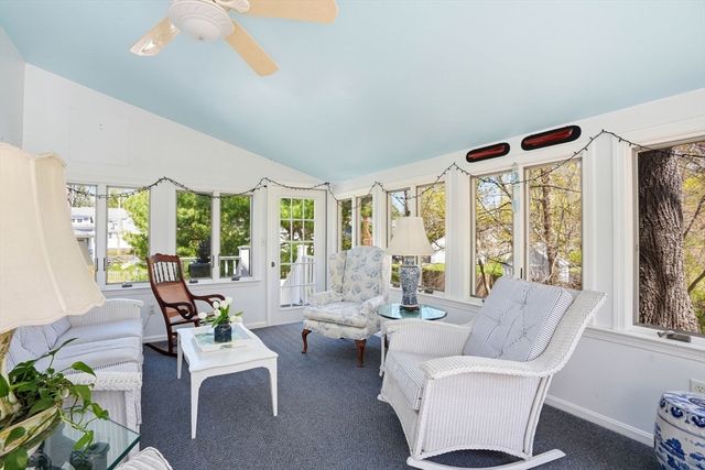 70 Elm St, Hingham, MA 02043