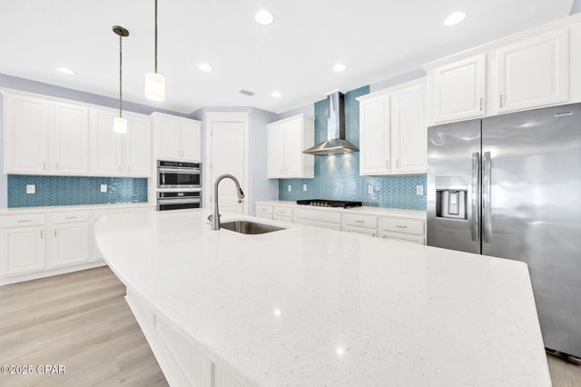 615 Longpoint Way, Panama City Beach, FL 32407