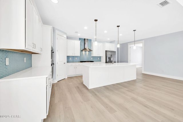 615 Longpoint Way, Panama City Beach, FL 32407