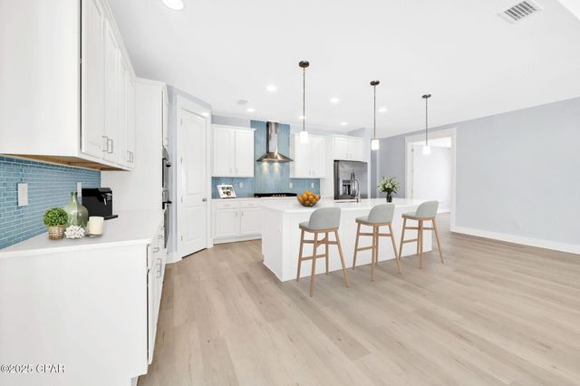 615 Longpoint Way, Panama City Beach, FL 32407