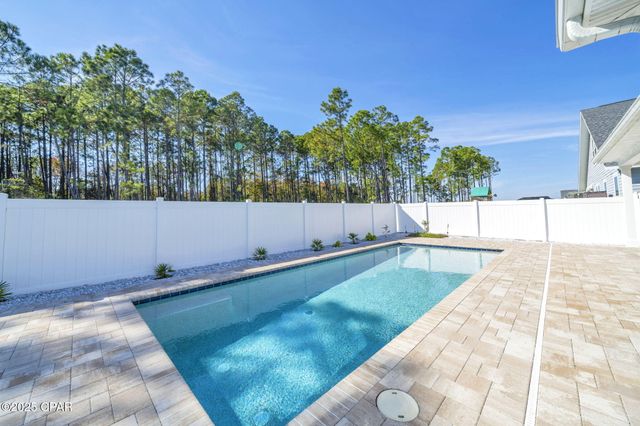 615 Longpoint Way, Panama City Beach, FL 32407