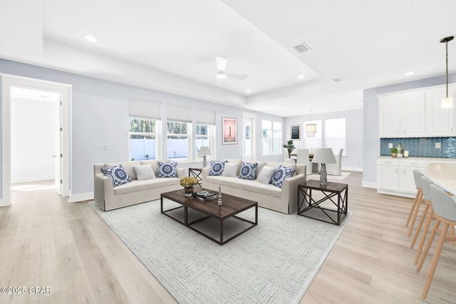 615 Longpoint Way, Panama City Beach, FL 32407