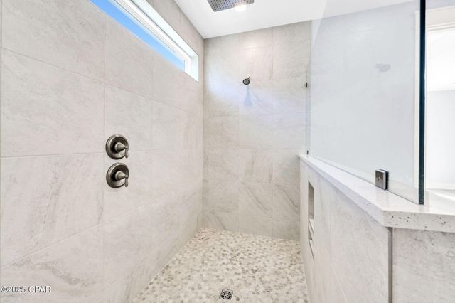 615 Longpoint Way, Panama City Beach, FL 32407