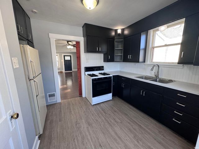 1406 Pemberton Drive, Fort Wayne, IN 46805