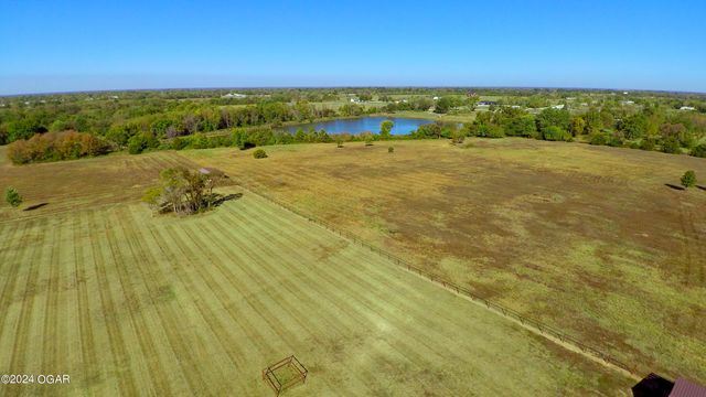 9617 County Lane 262, Carl Junction, MO 64834