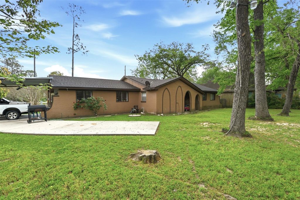 21818 Forest Glade Drive, Humble, TX 77338