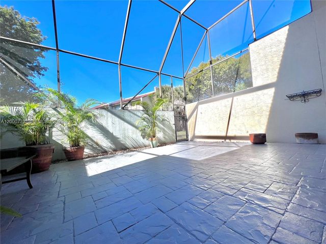 4530 NW 102nd Ct, Doral, FL 33178