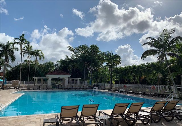 4530 NW 102nd Ct, Doral, FL 33178