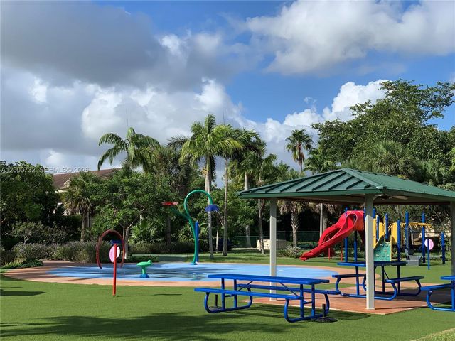 4530 NW 102nd Ct, Doral, FL 33178