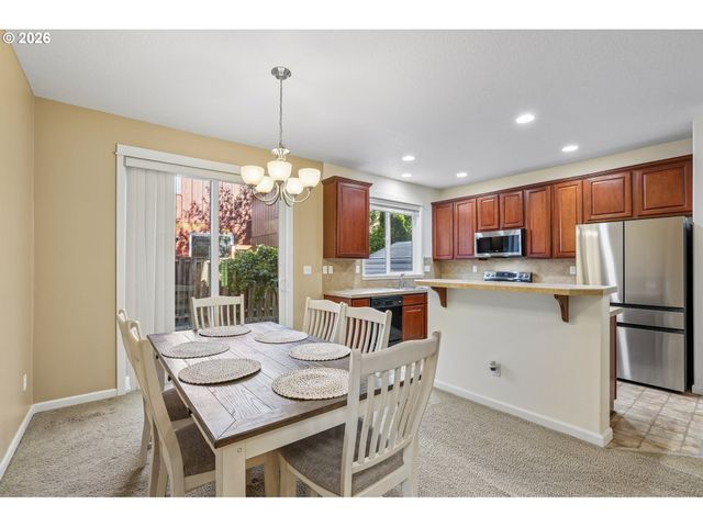 4617 Se TEAKWOOD St, Hillsboro, OR 97123