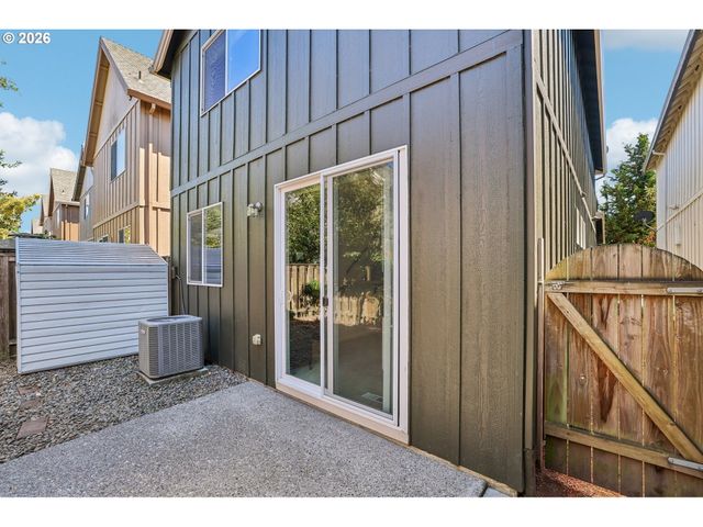 4617 Se TEAKWOOD St, Hillsboro, OR 97123