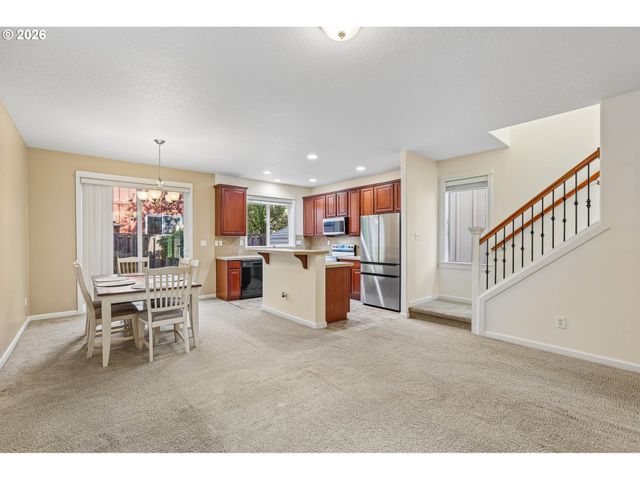 4617 Se TEAKWOOD St, Hillsboro, OR 97123
