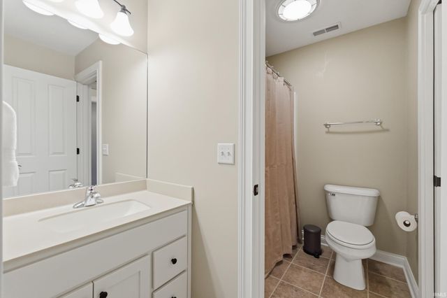 7827 Inverness Lakes Trail, Fort Wayne, IN 46804