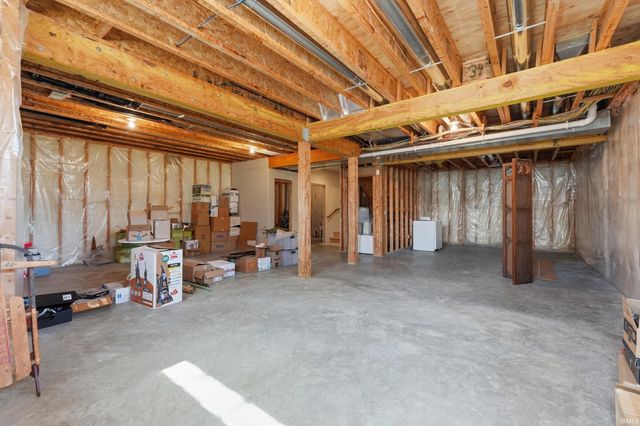 7827 Inverness Lakes Trail, Fort Wayne, IN 46804