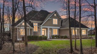 7827 Inverness Lakes Trail, Fort Wayne, IN 46804