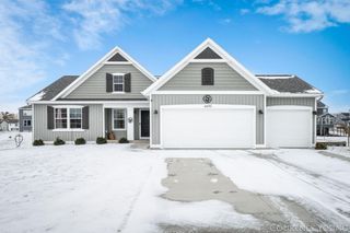 6695 Maria Drive, Georgetown Twp, MI 49426