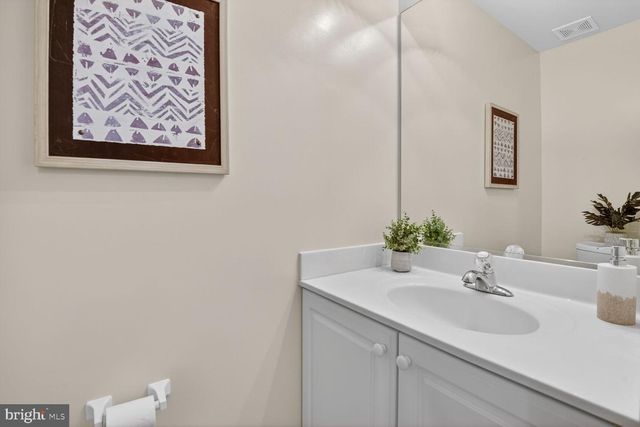 13766 LAMBERTINA PL, Rockville, MD 20850