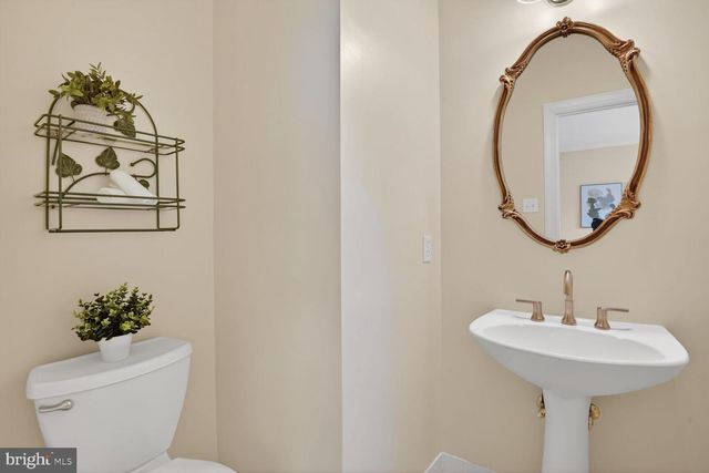 13766 LAMBERTINA PL, Rockville, MD 20850