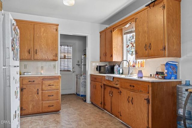 3300 3302 San Luis Street, Ventura, CA 93003