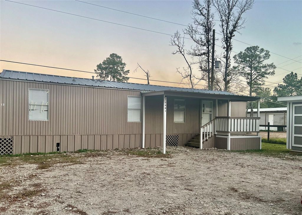 20805 S Navasota Drive, New Caney, TX 77357