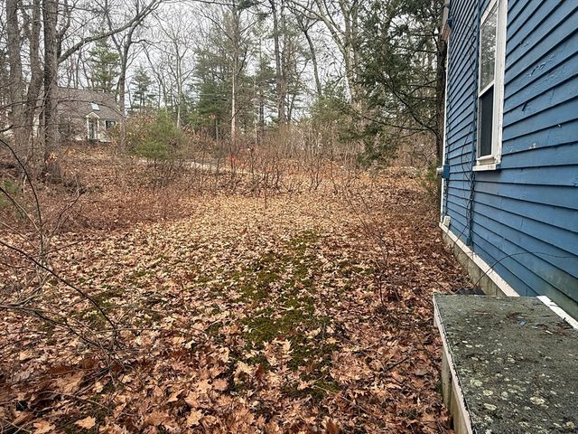 10 Sycamore Rd, Wrentham, MA 02093