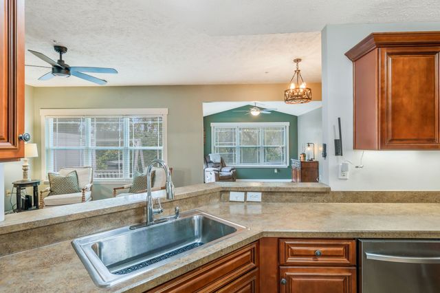 1088 Somerset Springs Dr, Spring Hill, TN 37174