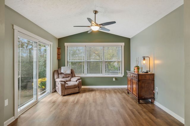 1088 Somerset Springs Dr, Spring Hill, TN 37174