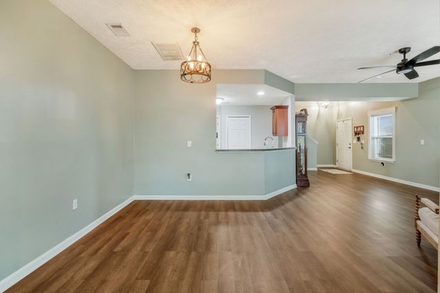 1088 Somerset Springs Dr, Spring Hill, TN 37174