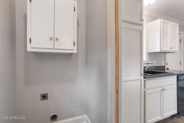 1233 Linden Place, Jackson, MS 39202
