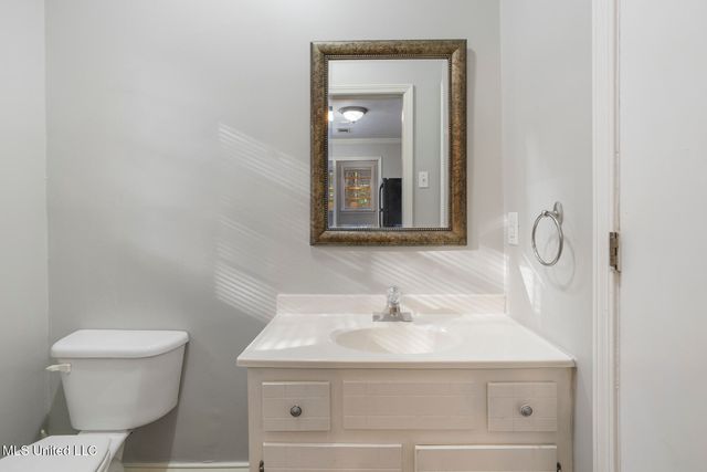 1233 Linden Place, Jackson, MS 39202