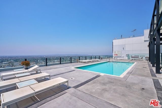 3810 Wilshire Boulevard 408, Los Angeles, CA 90010