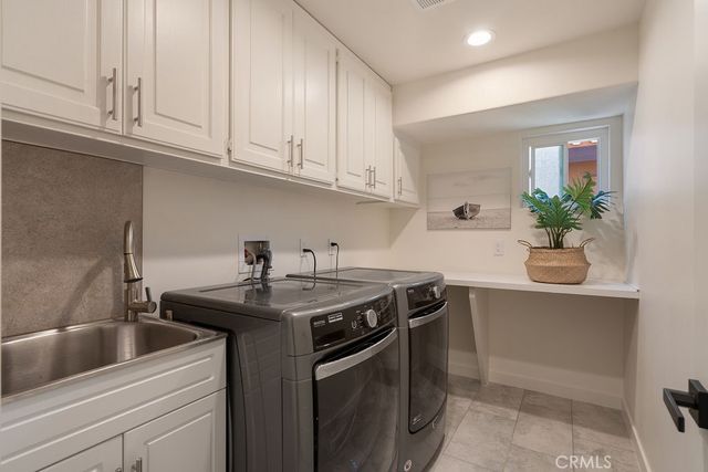 519 10th, Huntington Beach, CA 92648