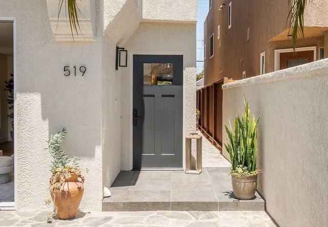 519 10th, Huntington Beach, CA 92648