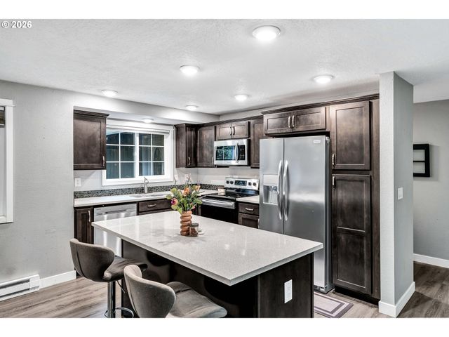 9505 Sw 50TH Ave, Portland, OR 97219