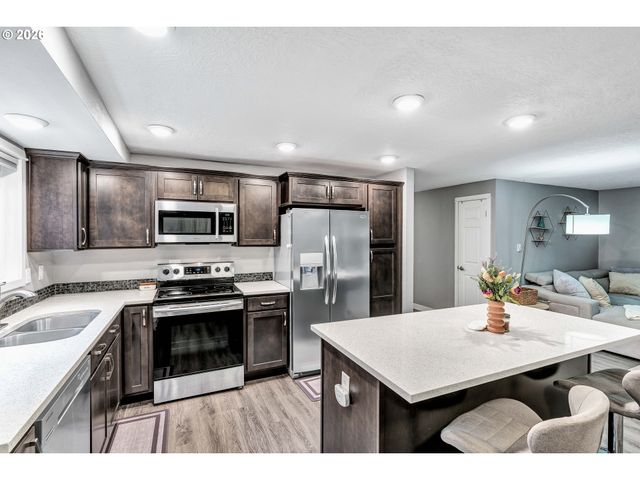 9505 Sw 50TH Ave, Portland, OR 97219