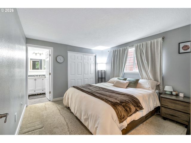 9505 Sw 50TH Ave, Portland, OR 97219