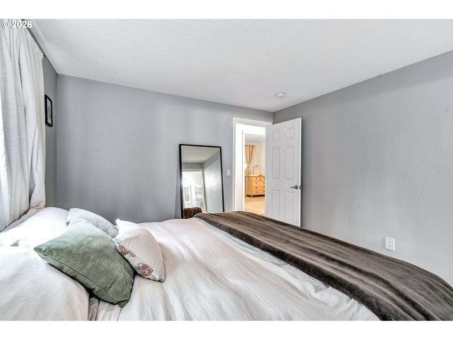 9505 Sw 50TH Ave, Portland, OR 97219
