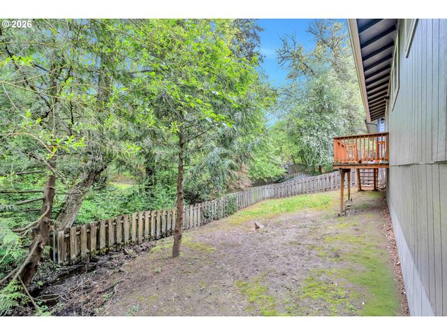 9505 Sw 50TH Ave, Portland, OR 97219