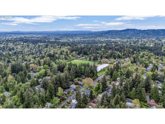 9505 Sw 50TH Ave, Portland, OR 97219