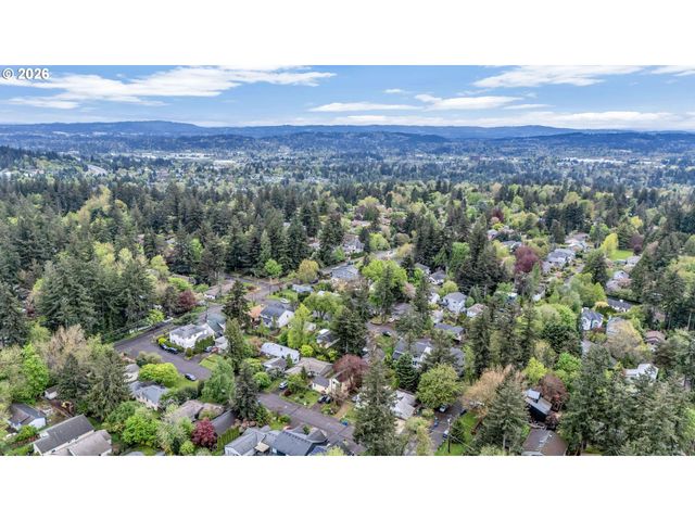 9505 Sw 50TH Ave, Portland, OR 97219