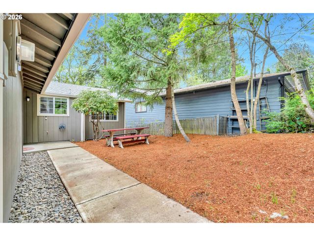 9505 Sw 50TH Ave, Portland, OR 97219